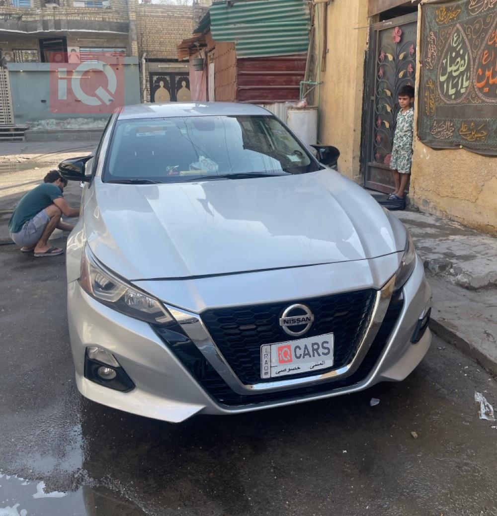 نیسان ئەلتیما